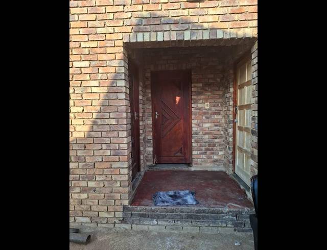 2 BEDROOM HOUSE FOR SALE IN SOSHANGUVE GG